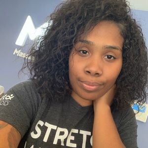 Meet your Posher, Shayna